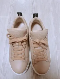 【美品】Chloe クロエ　スニーカー 箱付きのサムネイル