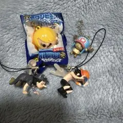 ワンピース フィギュアストラップ 4個セット