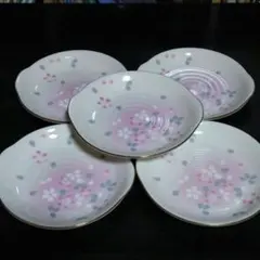 宇野千代　食器セットのサムネイル