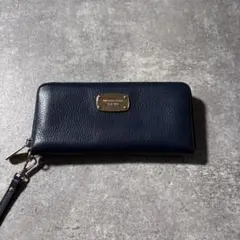 極美品 マイケルコース レザー 長財布 ラウンドファスナー ゴールド金具 紺色