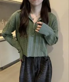 ハーフジップケーブルニット