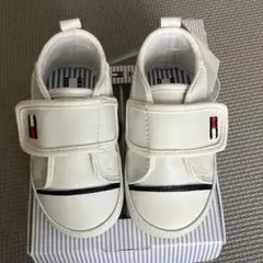 【新品タグ付き】トミーヒルフィガー　ベビーシューズ