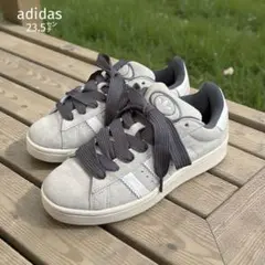 美品✨ adidas CAMPAS 00s （23.5㌢） スニーカー グレー