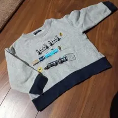 klädkåp 電車刺繍 トレーナー 100