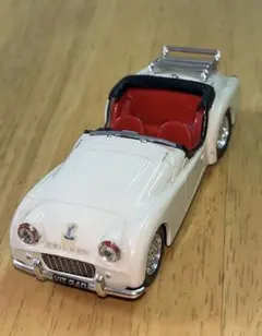 ポルトガル製Vitesse Triumph TR（トライアンフ TR欠品部品ありのサムネイル