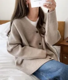 最終値下げ！and me 長袖Vネックニットカーディガン