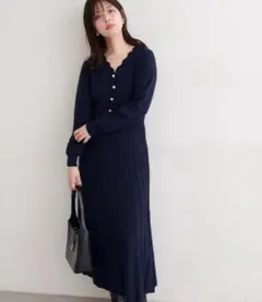 スカラッププリーツニットワンピース ネイビー　ナチュラルクチュール