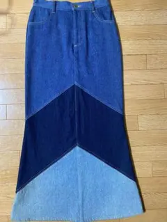 デニム☆ロングスカート☆マキシスカート☆後ろスリット☆未使用品☆w61