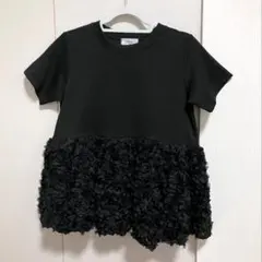 Myu フラワー裾デザイントップス　ブラック ペプラム　裾フリル　ストレッチのサムネイル