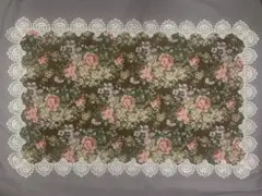 花柄ダークグリーンテーブルクロス(テーブルセンター)