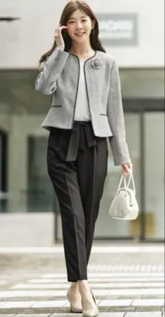 GeeRA セレモニーパンツスーツ ブラック系 13号