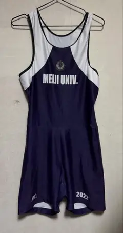 明治大学ローイングスーツ