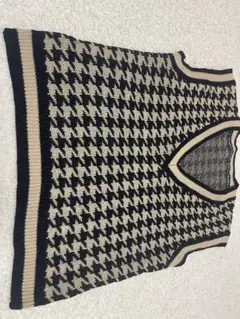 Vネック 千鳥格子柄 ニットベスト ブラウン