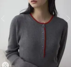格上げ ヘンリーネックデザインニットトップス