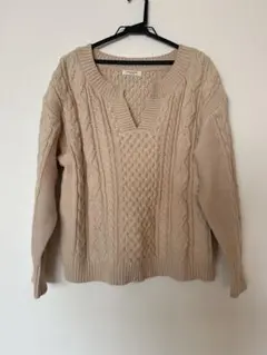 フリークスストア ベージュ ケーブルニット Vネック セーター