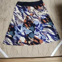 ローラアシュレイ　フラワープリント フレアスカート 9号