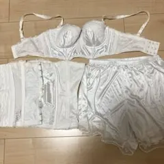 b70 ブライダルインナー