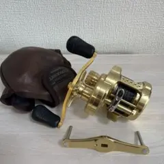 SHIMANO CALCUTTA CONQUEST ベイトリールのサムネイル