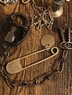 300本限定 WAIPER別注 LAUNDRY PIN ランドリーピン - メルカリ