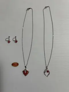 本珊瑚製ネックレス2点とイヤリング