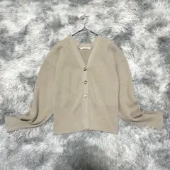 【クリーコンフォルト】カーディガン ベージュ S シンプル 春秋コーデ【美品】のサムネイル