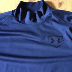 アンダーアーマー　ハイネックウエア