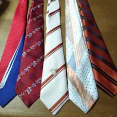 ネクタイセット 多様な色とパターン　５本セット