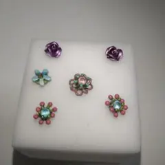 カラフルな花モチーフピアス6個セット