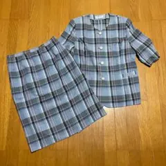 1300円即決！ビッグサイズ！バンベール 薄手ジャケット・スカートセットアップのサムネイル