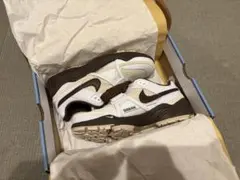 NIKE ZOOM FIELD JAXX WHITE