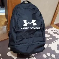 UNDER ARMOUR ブラックバックパック