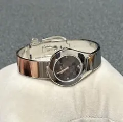 GUCCI 6700L バングルウォッチ クォーツ レディースのサムネイル