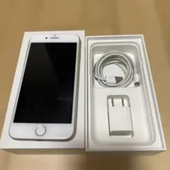 Apple iPhone 7シルバー　本体 充電器付き