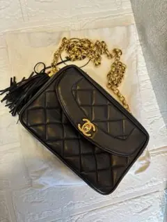 CHANEL マトラッセミニ　チェーンショルダーバッグ