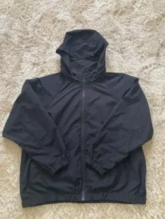 UNIQLOブラック フルジップ フード付きナイロンジャケットL