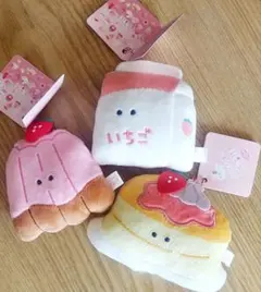 新品タグ付 つぶらな瞳のいちごフェア ホットケーキ いちご牛乳 カヌレ 3点
