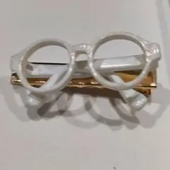 白メガネ ✕ ゴールド ヘアクリップ 約5cm 1個