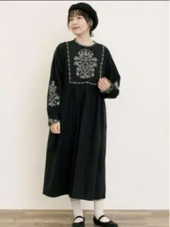 配色刺繍ワンピース Samansa Mos2 ワンピース・ブラック