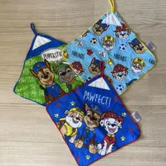 パウパトロール　ループ付きハンドタオル