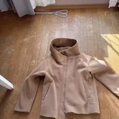 ベージュ フード付きジャケット