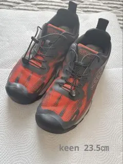 【keen】スニーカー　23.5cm