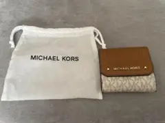 革財布 折り財布