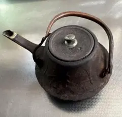 超大型鉄瓶 山水図 鋳鉄製 茶道具 - メルカリ