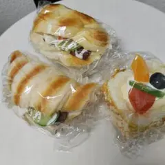 デザート 型クロワッサン フルーツトッピングなど マグネット　3点　送料無料