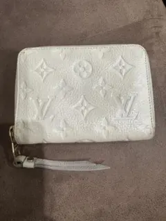 ルイヴィトン折り財布のサムネイル