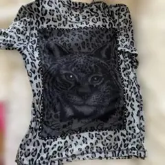 伊太利屋レオパード柄 キャットプリント Tシャツのサムネイル