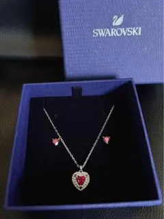 SWAROVSKI ピンクハートネックレス ピアス セット 【新品・未使用】