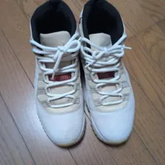 中古Jordan 12 Low Golf ホワイト ベージュ - メルカリ