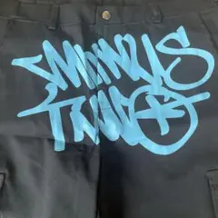 【Minus Two】カーゴパンツ 紫色ロゴ入り 黒 M Minus Two】カーゴパンツ 紫色ロゴ入り 黒 M