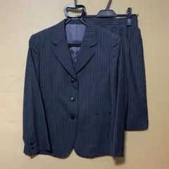 オーダーメイドスーツ　スカートスーツ上下　レディーススーツ　セレモニースーツ